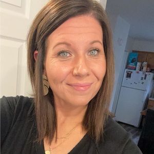 Meet your Posher, Krystal